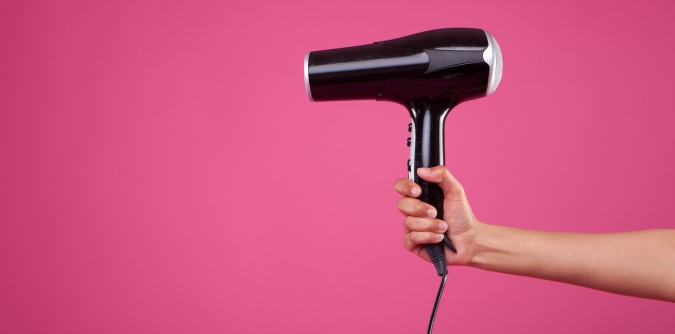 sèche cheveux ou lisseur